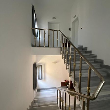Italian Style Apartment Durrës Exteriör bild